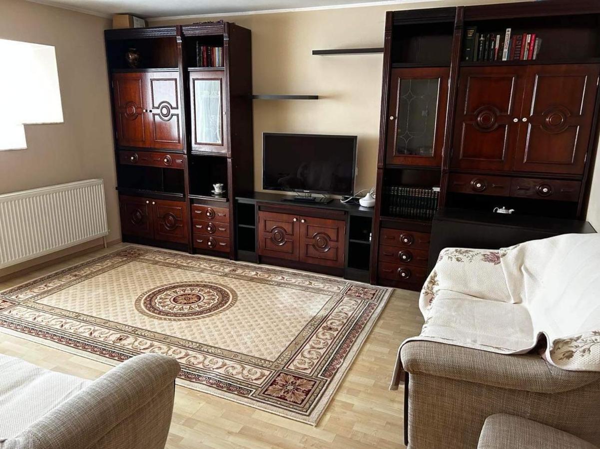 סוסאבה Lalelelor Apartment מראה חיצוני תמונה